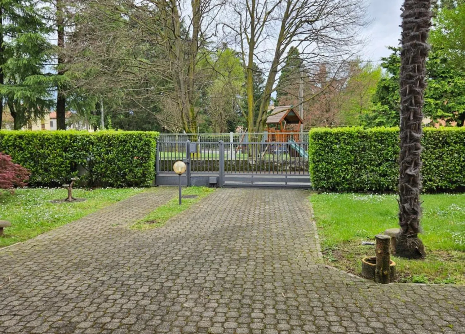 Samsara Casa Indipendente, Con Giardino Privato E Box Villa Mozzate